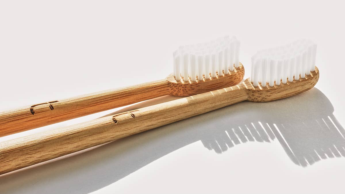 Truthbrush voksen- Medium- Velg farge - Lev Logisk