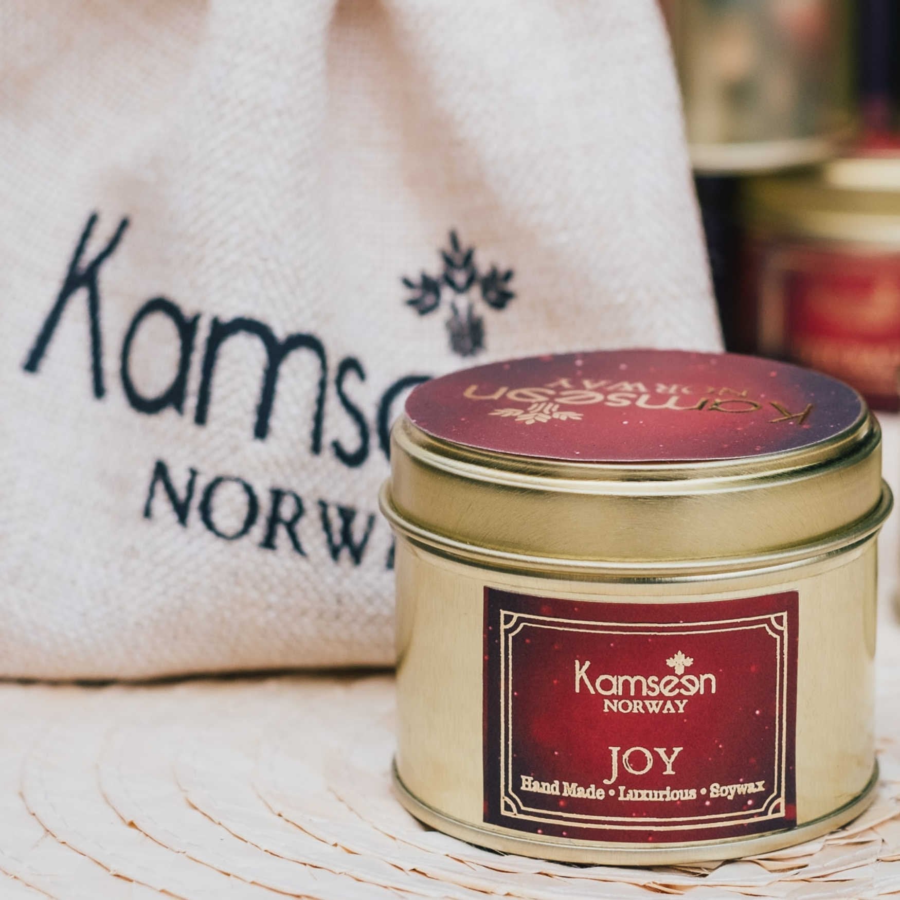 Håndlaget Duftlys fra Kamseen - Juleglede - fra Lev Logisk