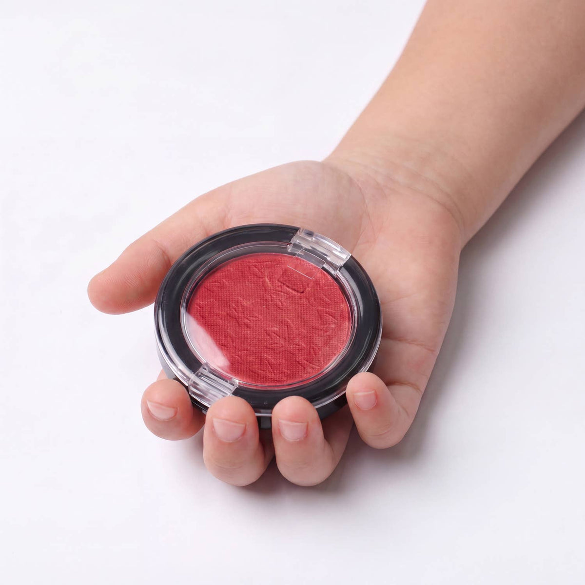 Miss Nella Blush & Eyeshadow Duo fra Lev Logisk