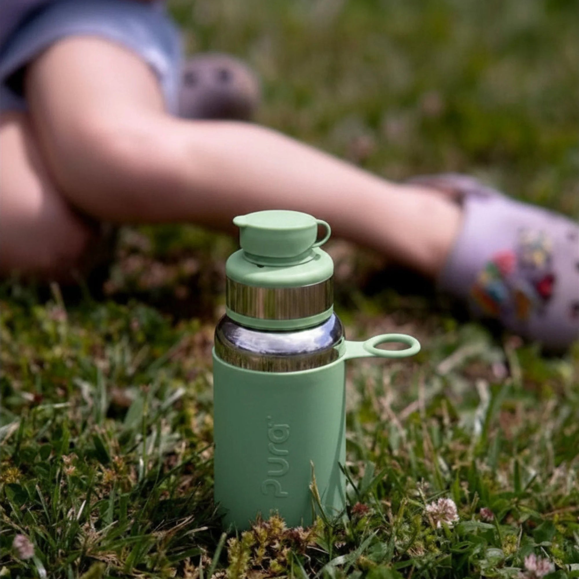 Pura sportsflaske 550 ml -Moss- fra Lev Logisk