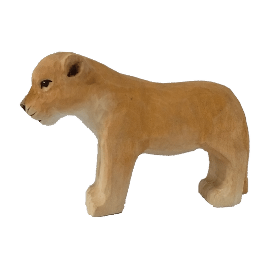 Wudimals® Løveunge i tre fra Lev Logisk