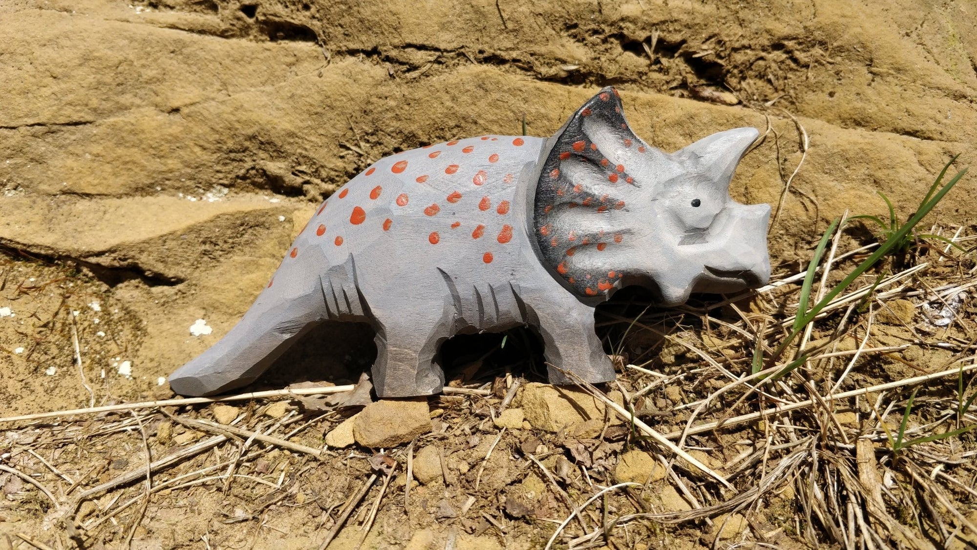 Wudimals® Triceratops i tre fra Lev Logisk