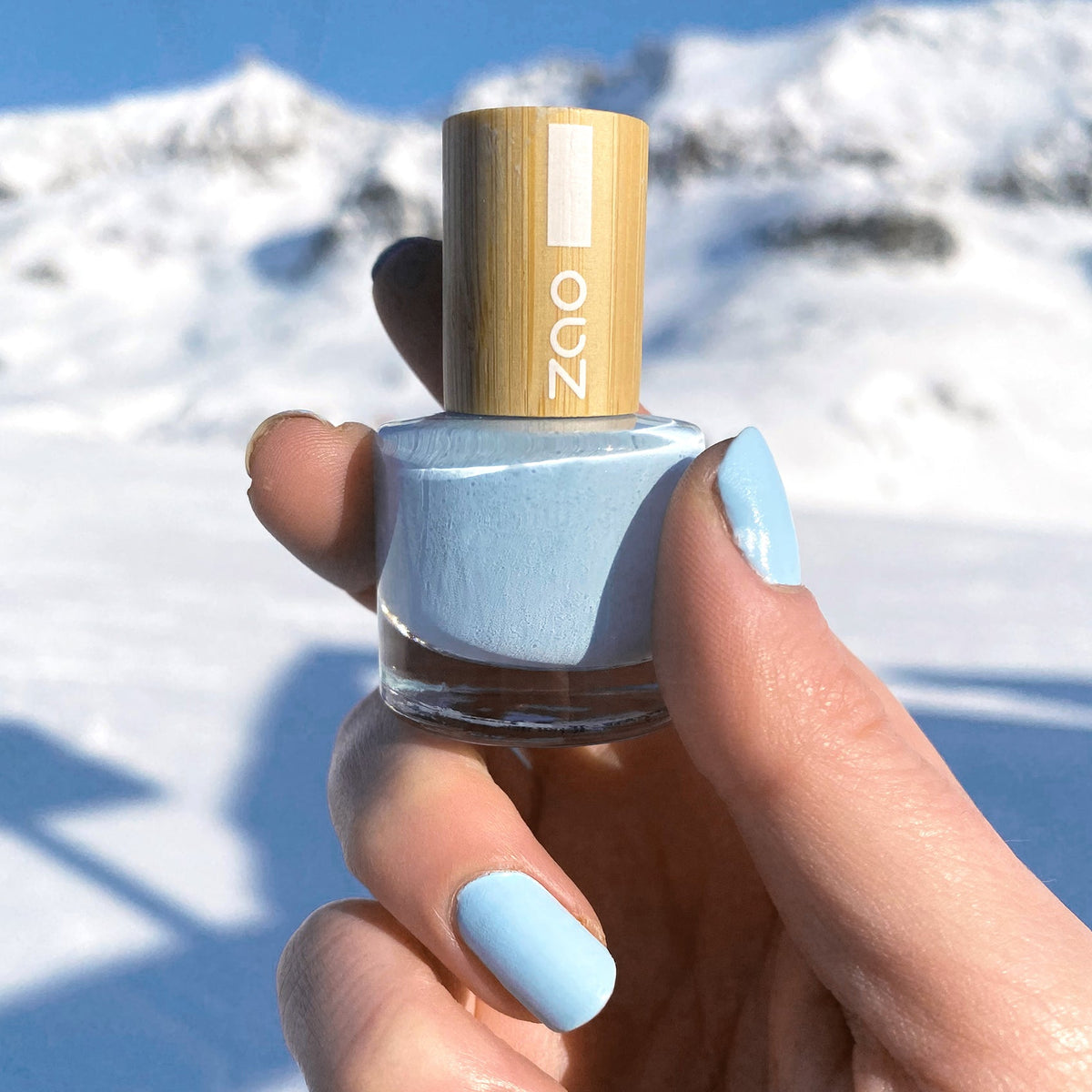 Zao neglelakk 682 Sugared Almond Blue fra Lev Logisk