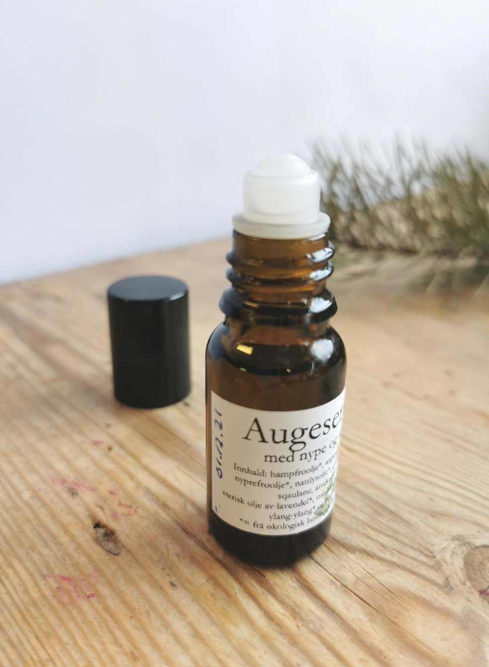 Rein Hudpleie økologisk øyeserum med nype og argan - Lev Logisk