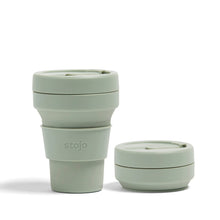 Stojo stor smoothie/kaffekopp m/sugerør 470 ml- Sage- - Lev Logisk
